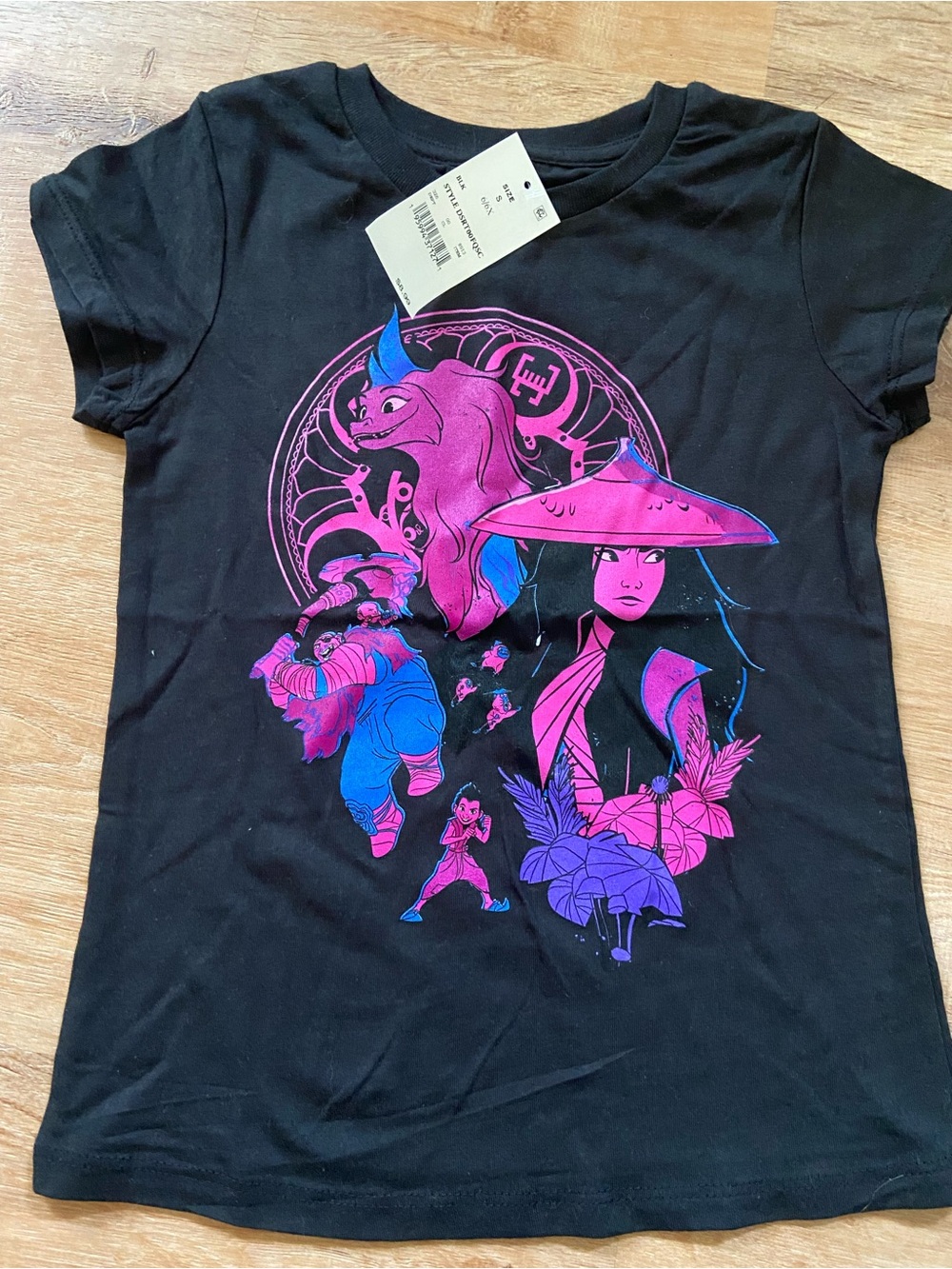 Hot Topic Black Tee with Pink & Blue Graphic